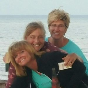 Meet your Posher, Leah